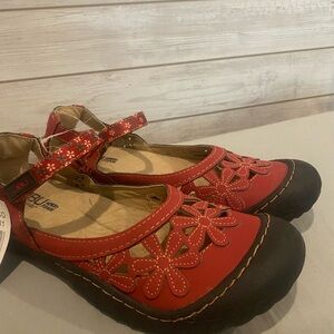 Red flower shoes